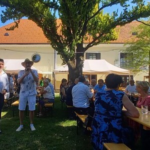 Begrüßung 